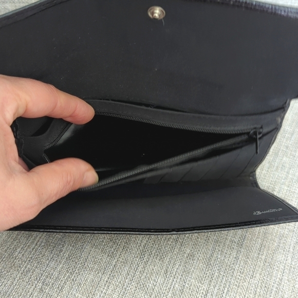 BUXTON Genuine Leather Vintage Minimalist Black Wallet w Kiss Lock Change Pouch - Picture 11 of 16